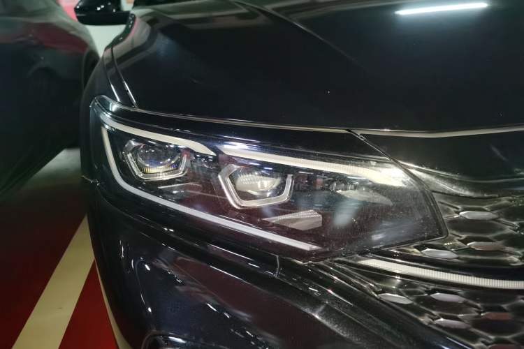 Used Volkswagen Passat 2022 330TSI Starry Luxury Edition
