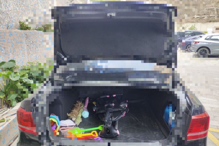 Used Volkswagen Magotan 2015 1.8TSI Prestige Model Trunk