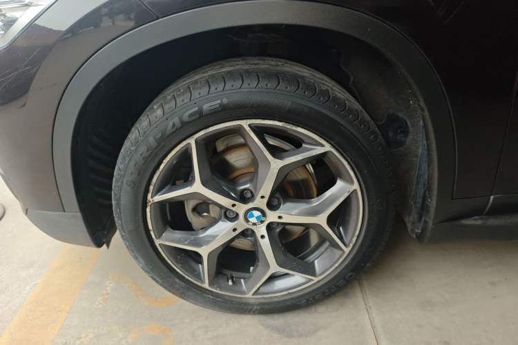 Used BMW X1 2018 sDrive18Li Luxury Model
