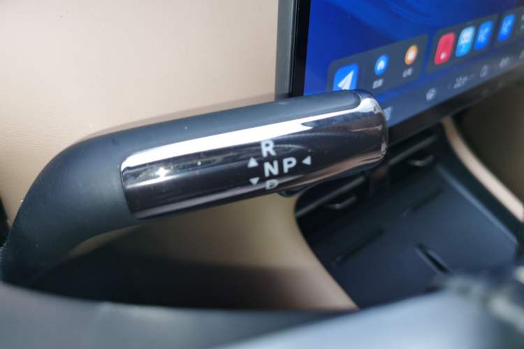 Used Landian E5 PLUS 2025 165 km Long-Range Version 7 Seats
