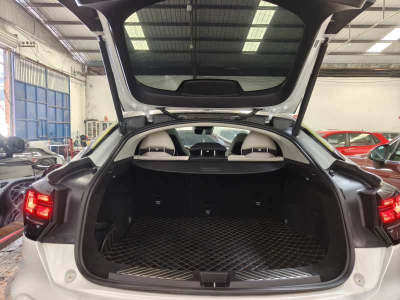 Used Lynk & Co 05 2020 2.0TD Two-Wheel Drive Shine Halo — 18