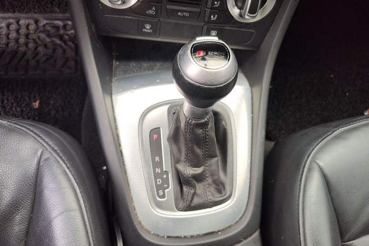 Used Audi Q3 2016 30 TFSI Collector's Edition Comfort Model
