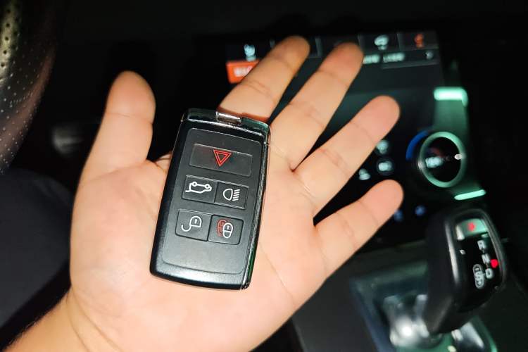 Used Land Rover Range Rover Evoque 2020 249 PS R-DYNAMIC SE Sport Technology Edition