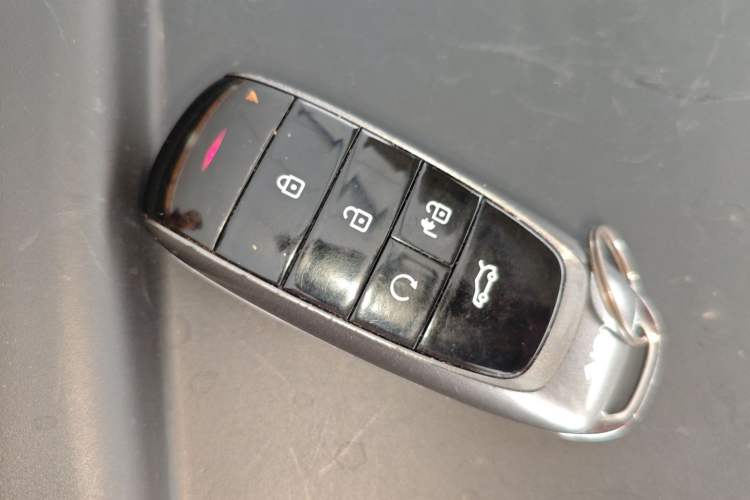 Used AION Y 2022 Plus 70 Tech Edition