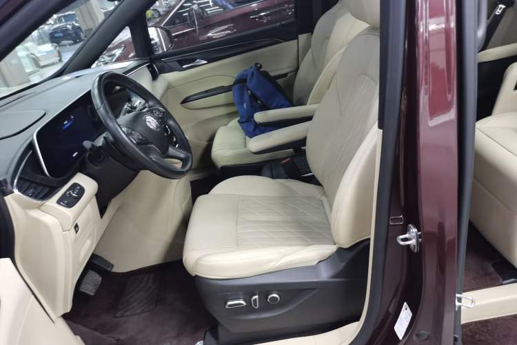 Used Buick GL8 2022 ES Land Cruiser 653T Luxury Model