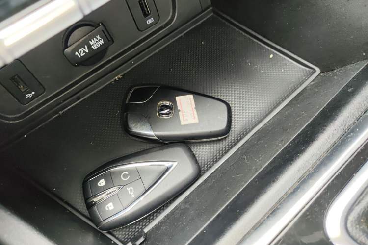 Used CHANGAN Eado 2020 PLUS Blue Whale NE 1.4T GDI DCT Flagship Model Vehicle Key