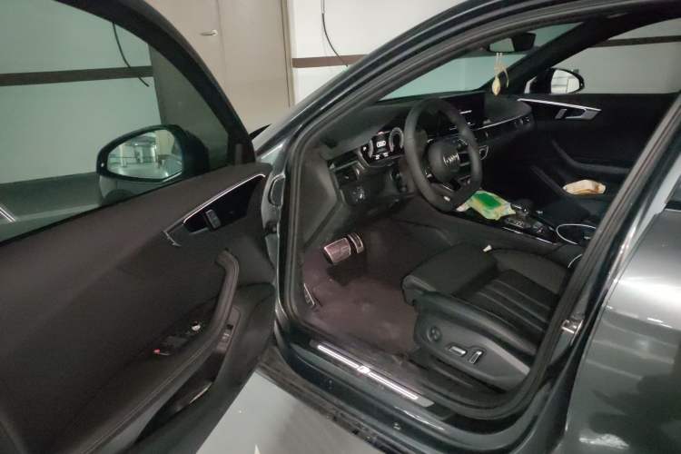 Used Audi A4L 2024 40 TFSI Luxury Dynamic Edition