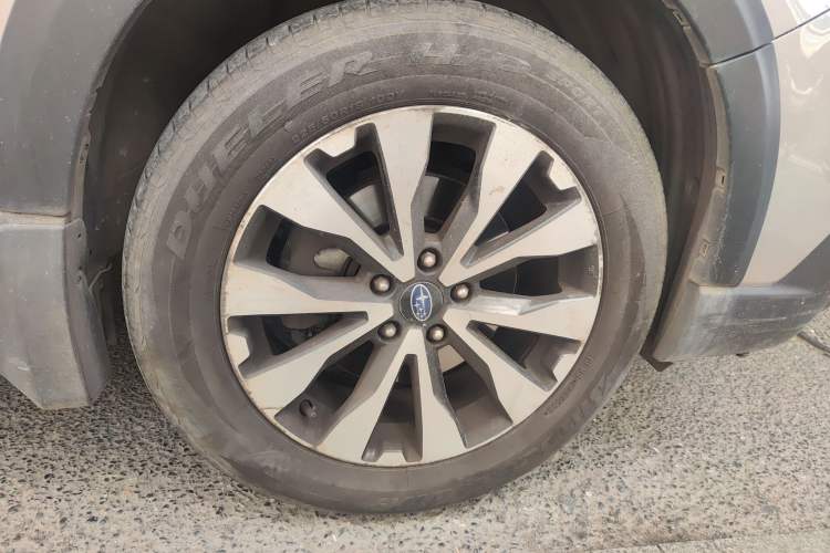 Used Subaru Outback 2016 2.5i Sport Navigation Edition Right Front Wheel Hub