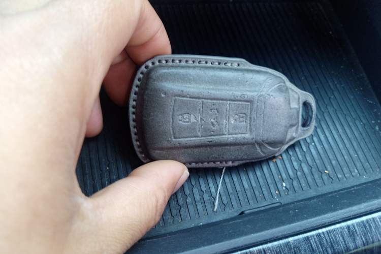 Used Dongfeng Aeolus Yixuan MAX 2023 1.5T Ultra-Stylish Trendsetting Dad Edition Vehicle Key