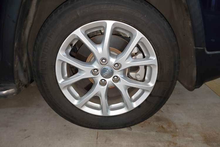 Used Jeep Cherokee 2017 2.4L Leading Smart Edition