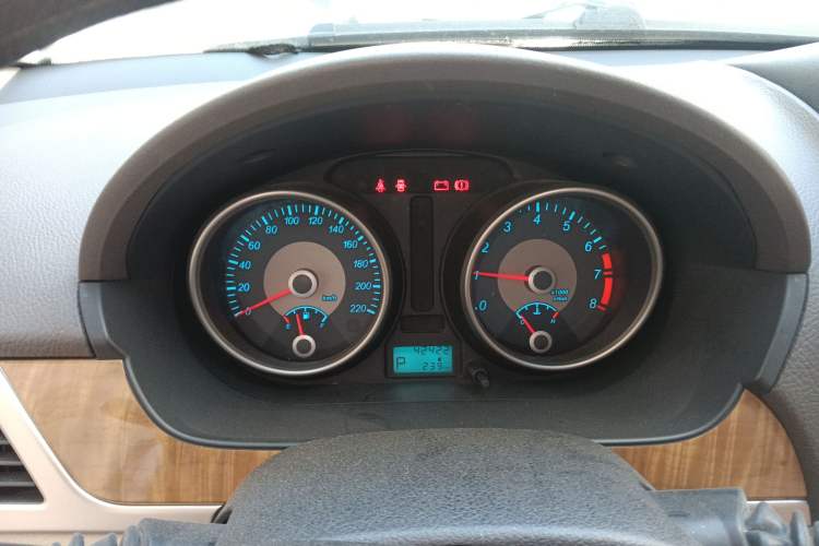 Used Buick Excelle 2015 1.5L Automatic Classic Model
