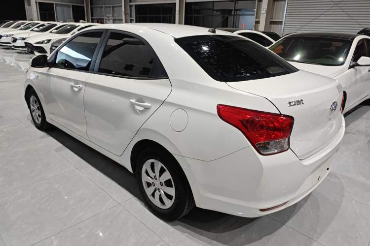 Used Hyundai Verna (older generation) 2017 1.4L Manual Refreshed Version China VI Standard