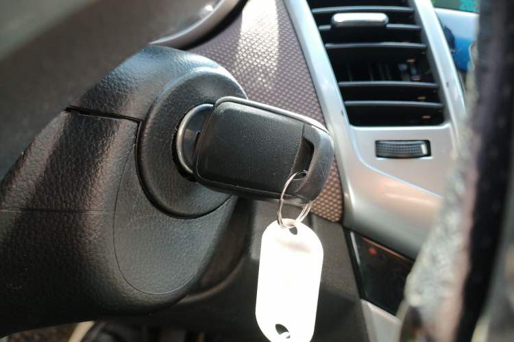 Used Chevrolet Cruze 2013 Hatchback 1.6L Manual Luxury Model