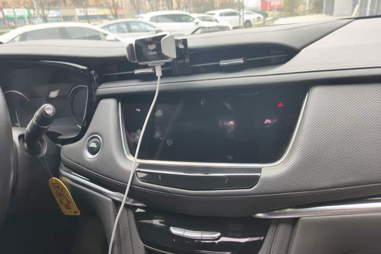 Used Cadillac XT5 2022 2.0T Two-Wheel Drive Luxury Version