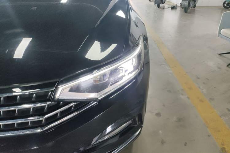 Used Volkswagen Magotan 2023 2 Million Units Commemorative Edition 330TSI DSG Luxury Version