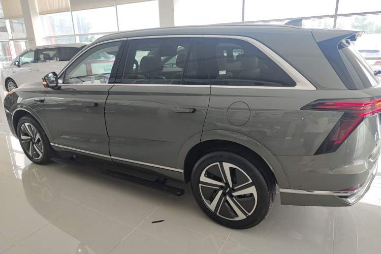 Used Wey Lanshan 2025 Four-Wheel Drive Max