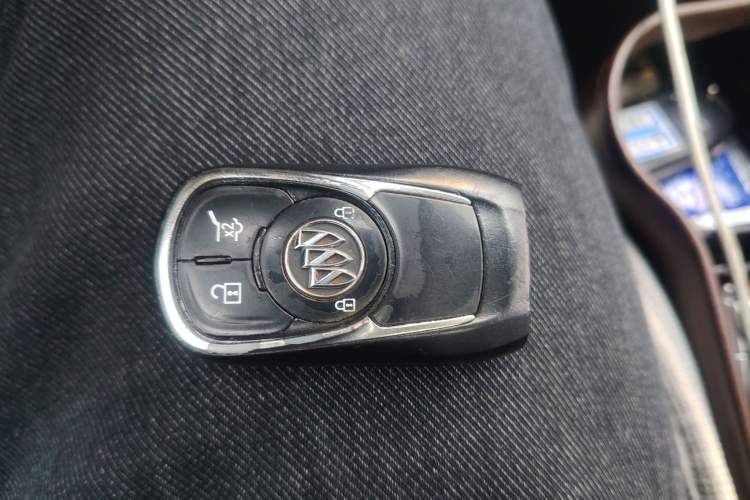 Used Buick Envision 2014 28T All-Wheel-Drive Versatile Sports Flagship Edition