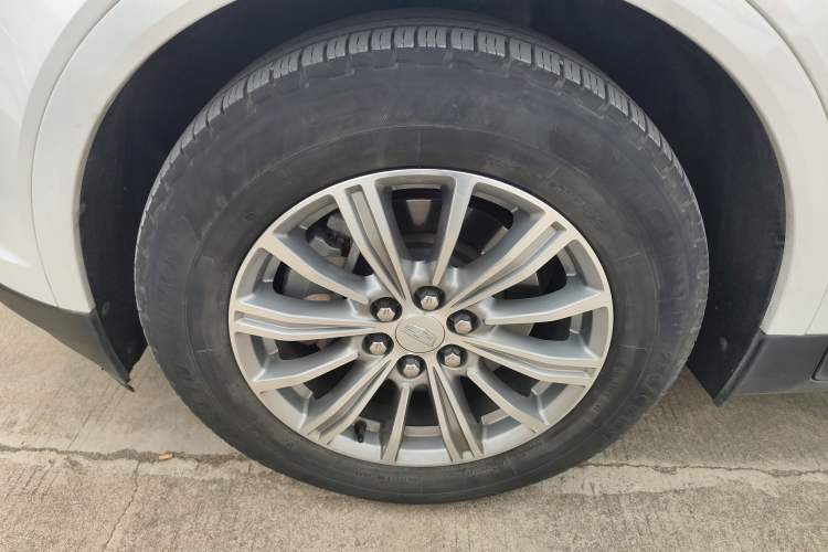 Used Cadillac XT5 2018 25T Luxury Model