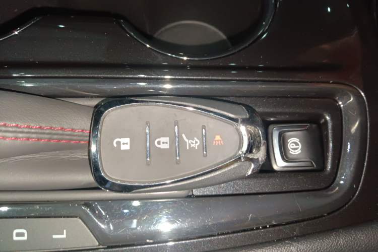 Used Chevrolet Equinox 2022 Light Hybrid 550T RS All-Wheel-Drive Smart Boundary Edition Vehicle Key