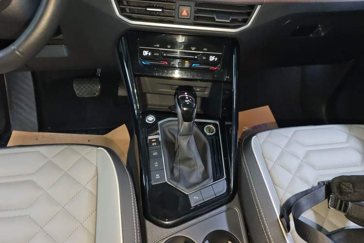 Used Volkswagen Tayron 2024 330TSI Two-Wheel Drive Luxury Plus Advanced Version
