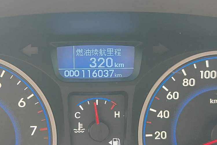 Used Hyundai Celesta 2011 1.6L Automatic Luxury Version Odometer Close Up