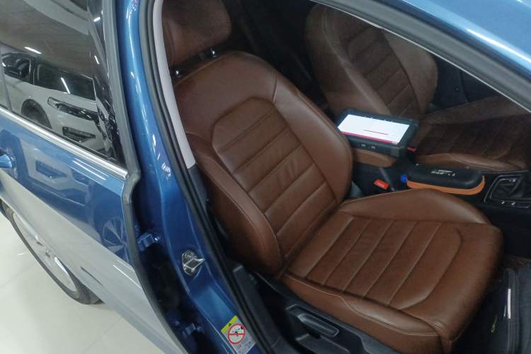 Used Volkswagen Golf 2014 1.4TSI Luxury Travel Edition
