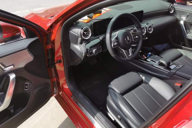 Used Mercedes-Benz A-Class 2020 A 200 L Driver Seat