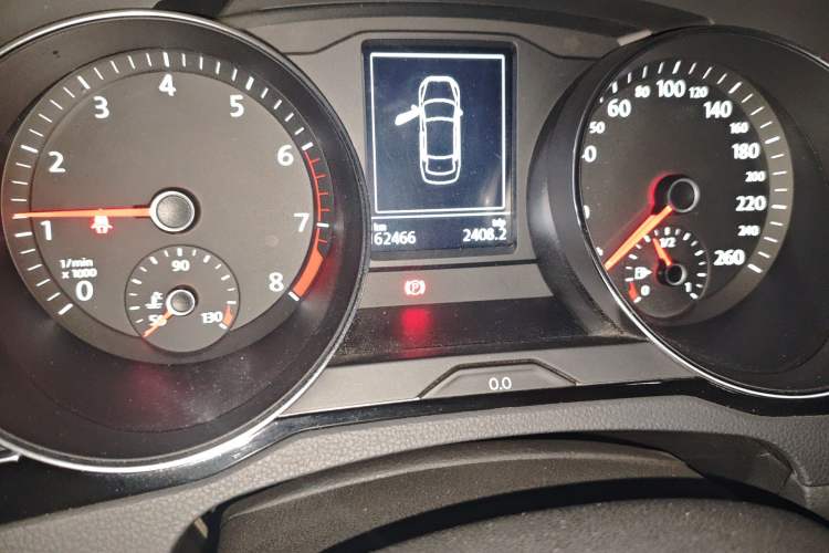 Used Volkswagen Magotan 2019 330TSI DSG Luxury Version China VI Standard Odometer Close Up