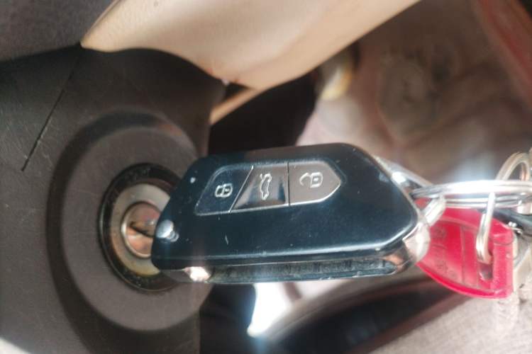 Used Dongfeng Fengon 370 2016 1.5L Manual Standard Edition SFG15-05 7 Seats