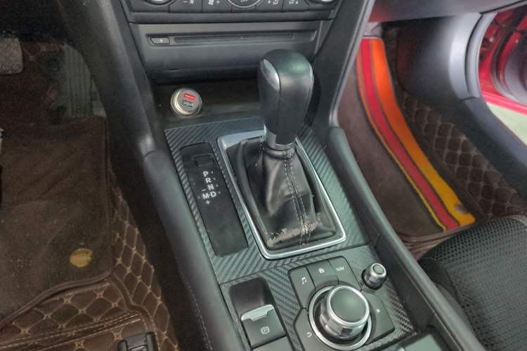 Used Mazda Mazda 3 Axela 2017 Sedan 1.5L Automatic Luxury Model Emission Standard China V
