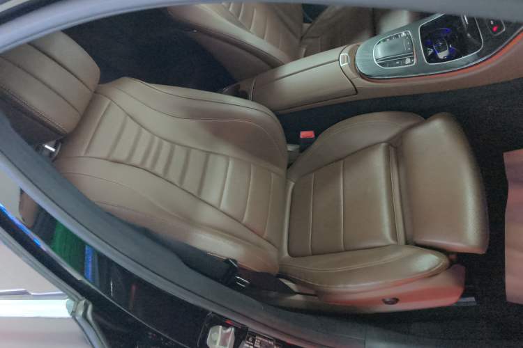 Used Mercedes-Benz E-Class 2019 E 200 L Sport Edition Right Front Seat