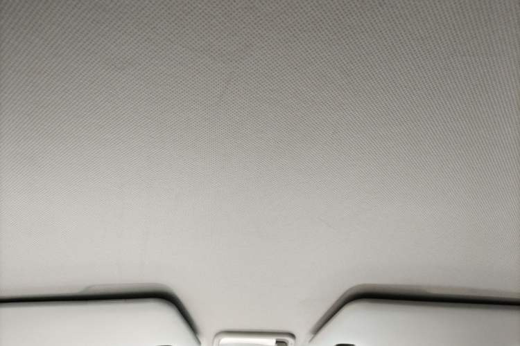 Used Wuling Hongguang MINIEV 2022 Macaron Premium Model – Lithium Iron Phosphate Headliner