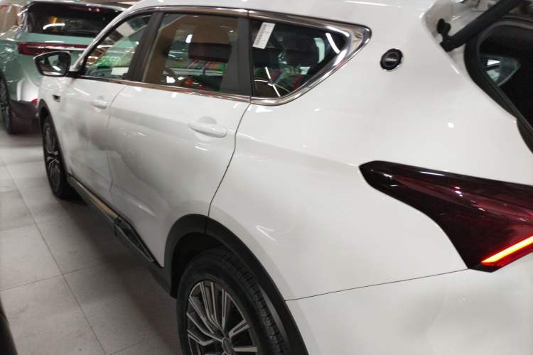 Used JETOUR X70 PLUS 2023 1.5T DCT Brave PLUS 5-Seater
