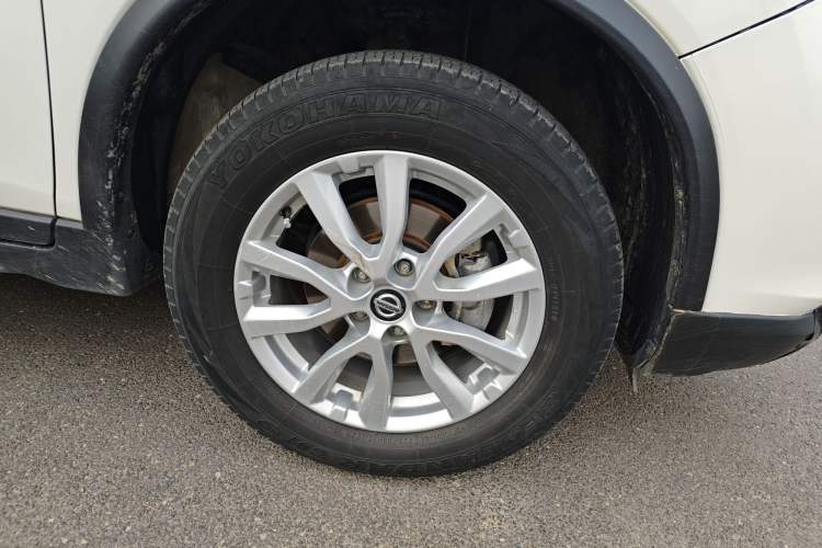 Used Nissan X-Trail 2023 Classic 2.0L Two-Wheel Drive Smart Connect Premium Edition Right Front Wheel Hub