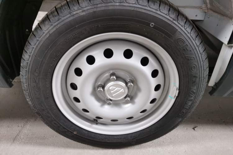 Used Foton Intelligent Blue Elf E7 2024 All-Electric Van Flat Roof 2 Seats EVE Energy 41.86 kWh
