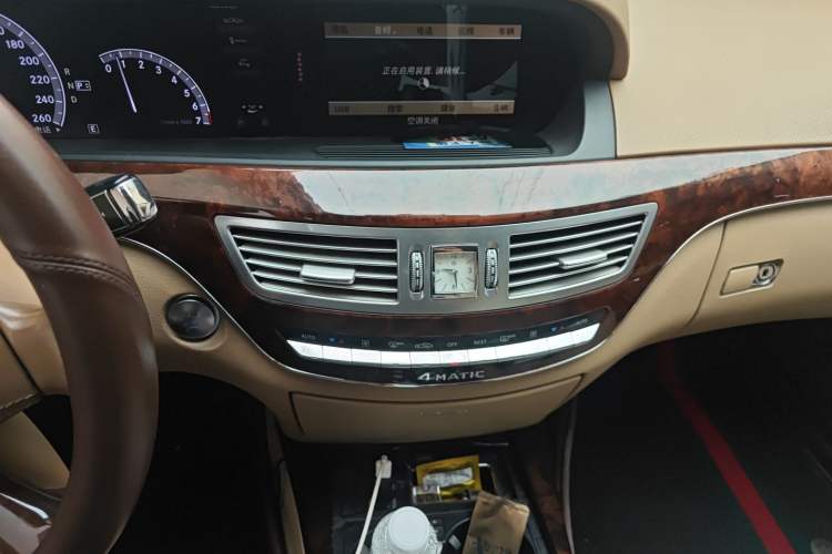 Used Mercedes-Benz S-Class 2010 S 350 L 4MATIC Audio And AC Panel