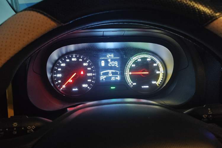 Used Roewe Clever 2022 311km QiQi BoBo Edition
