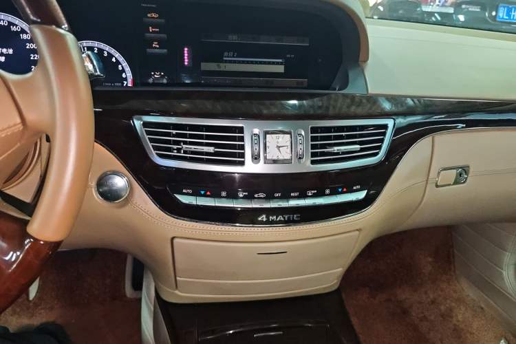 Used Mercedes-Benz S-Class 2011 S 500 L CGI 4MATIC