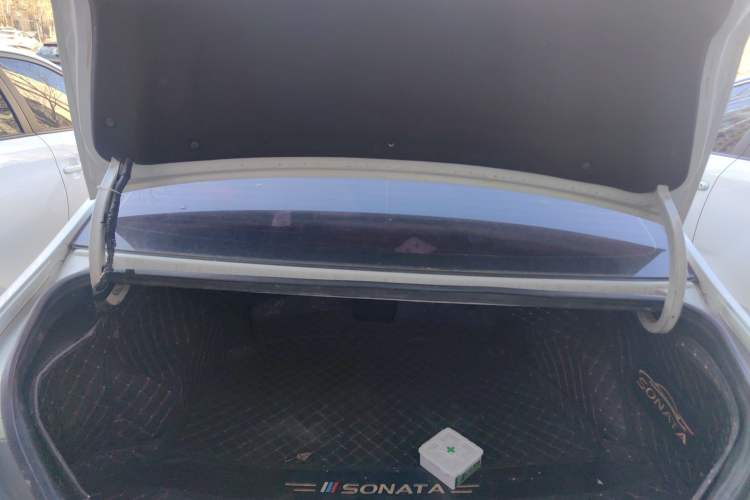 Used Hyundai Sonata 2011 2.0L Automatic Luxury Edition
