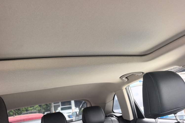 Used Zotye T600 2017 1.5T Manual Luxury New Year Edition Headliner