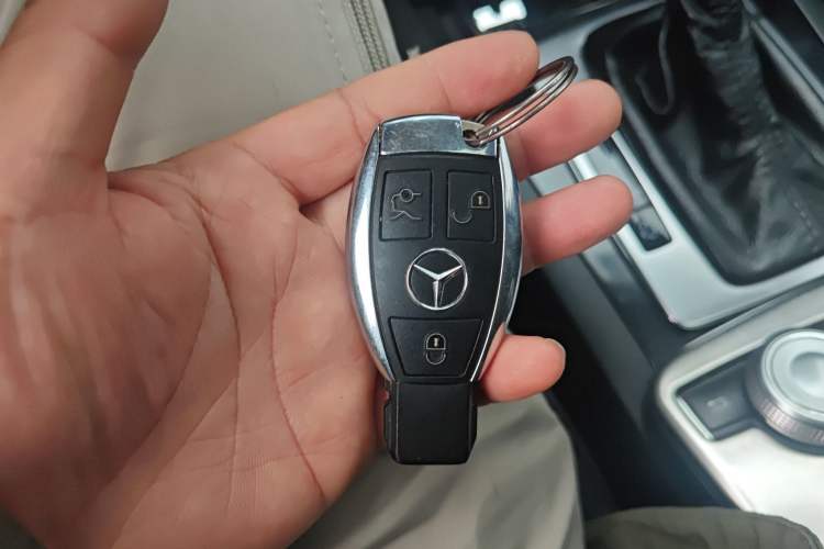 Used Mercedes-Benz GLK-Class 2012 GLK 300 4MATIC Luxury Model