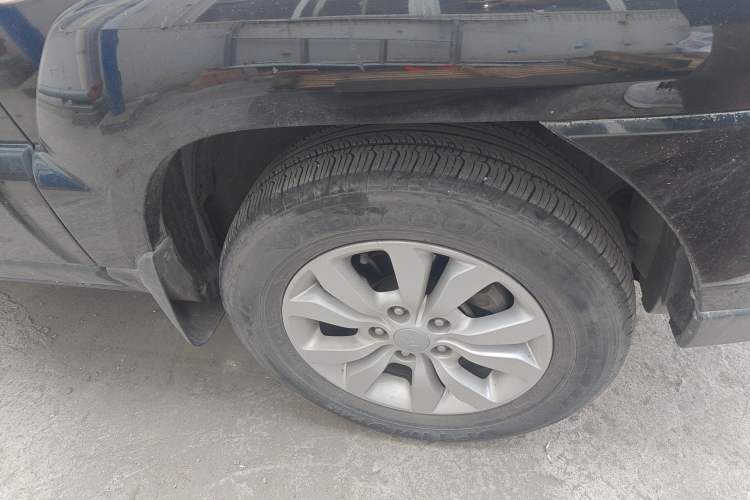 Used Kia Sportage 2013 2.0L Manual Two-Wheel Drive GL Trim