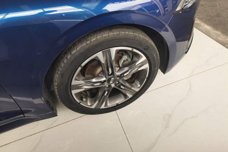 Used Kia K5 2020 270T CVVD Luxury Edition Right Rear Wheel Hub