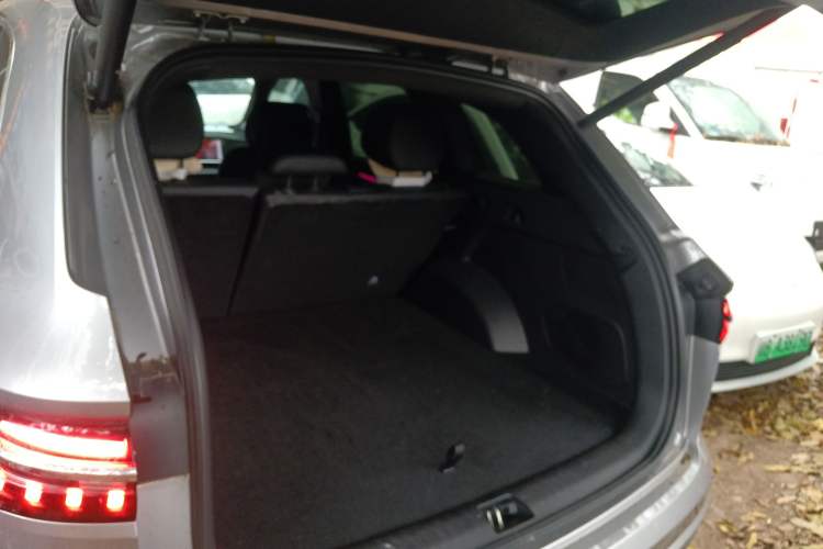 Used Geely Auto Monjaro L 2025 Dongfang Yao 2.0TD Automatic Lanxing Edition Trunk