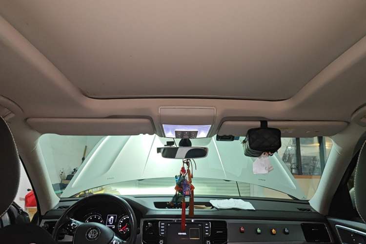 Used Volkswagen Teramont 2017 330TSI Two-Wheel-Drive Luxury Edition Headliner