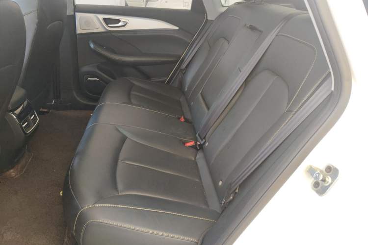 Used Roewe i6 MAX New Energy 2023 EV 420 Skyroof Special Edition Left Rear Seat