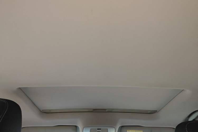 Used Roewe i6 New Energy 2017 45T Hybrid Connect & Smart Enjoyment Edition