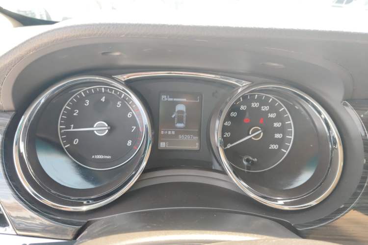 Used Baojun 730 2016 1.5T Manual Comfort Version 7 Seats Instrument Cluster