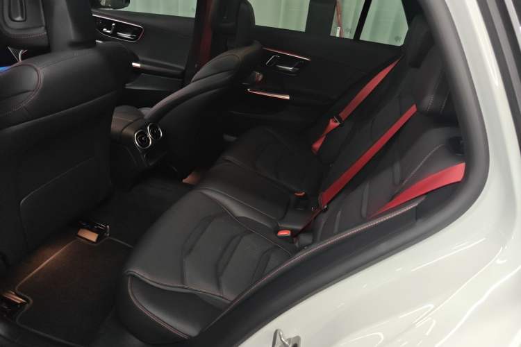 Used Mercedes-Benz C-Class AMG 2023 AMG C 43 4MATIC Estate Special Edition Left Rear Seat