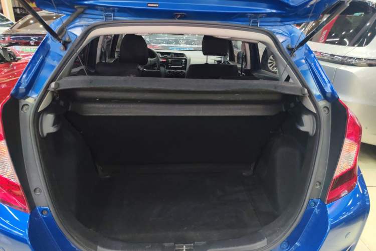 Used Honda Fit 2016 1.5L LXS CVT Comfort Sunroof Version
